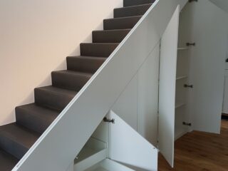Treppen-Unterschrank-Auf-Mass-Tischlerei-Hannover-Mario-Goerlich